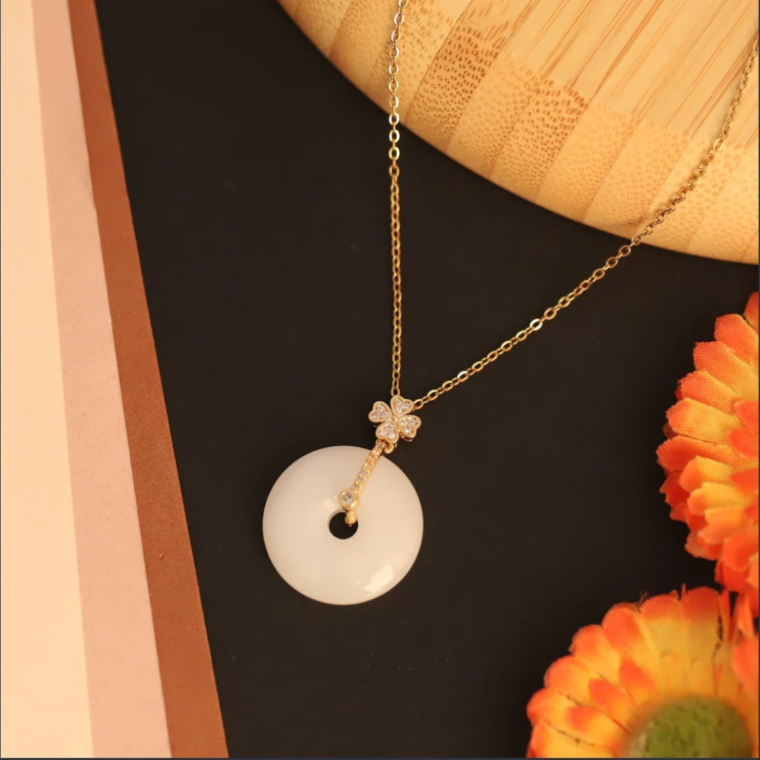 Clover Detail Jade Disc Necklace