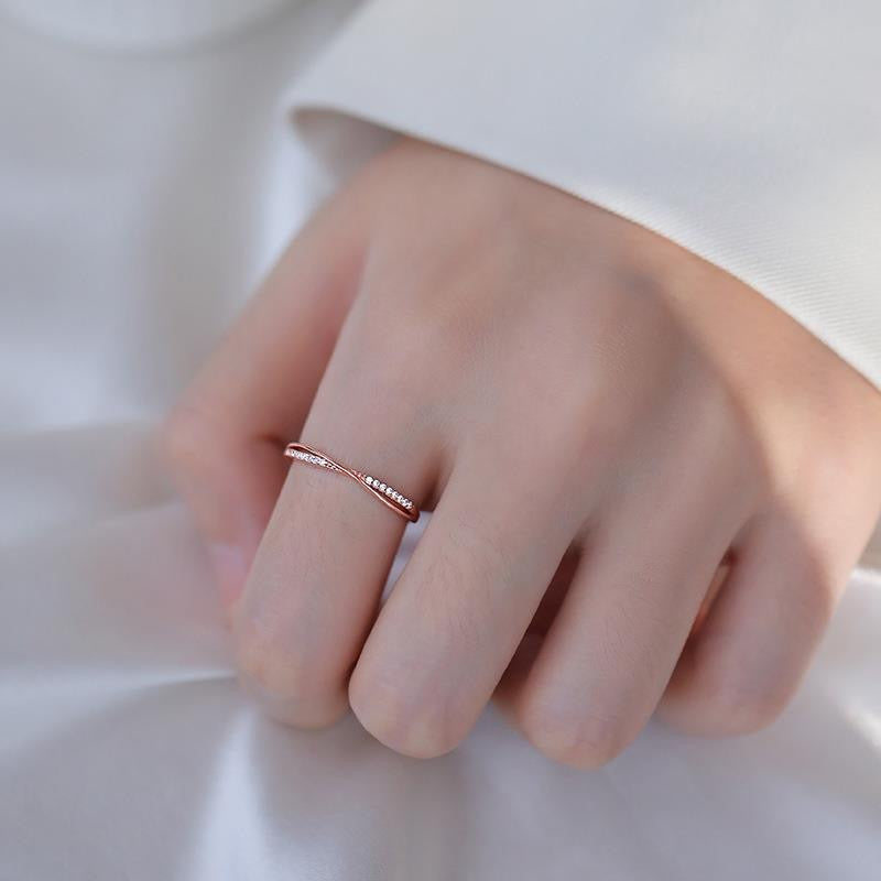 Line Cross Rose Ring