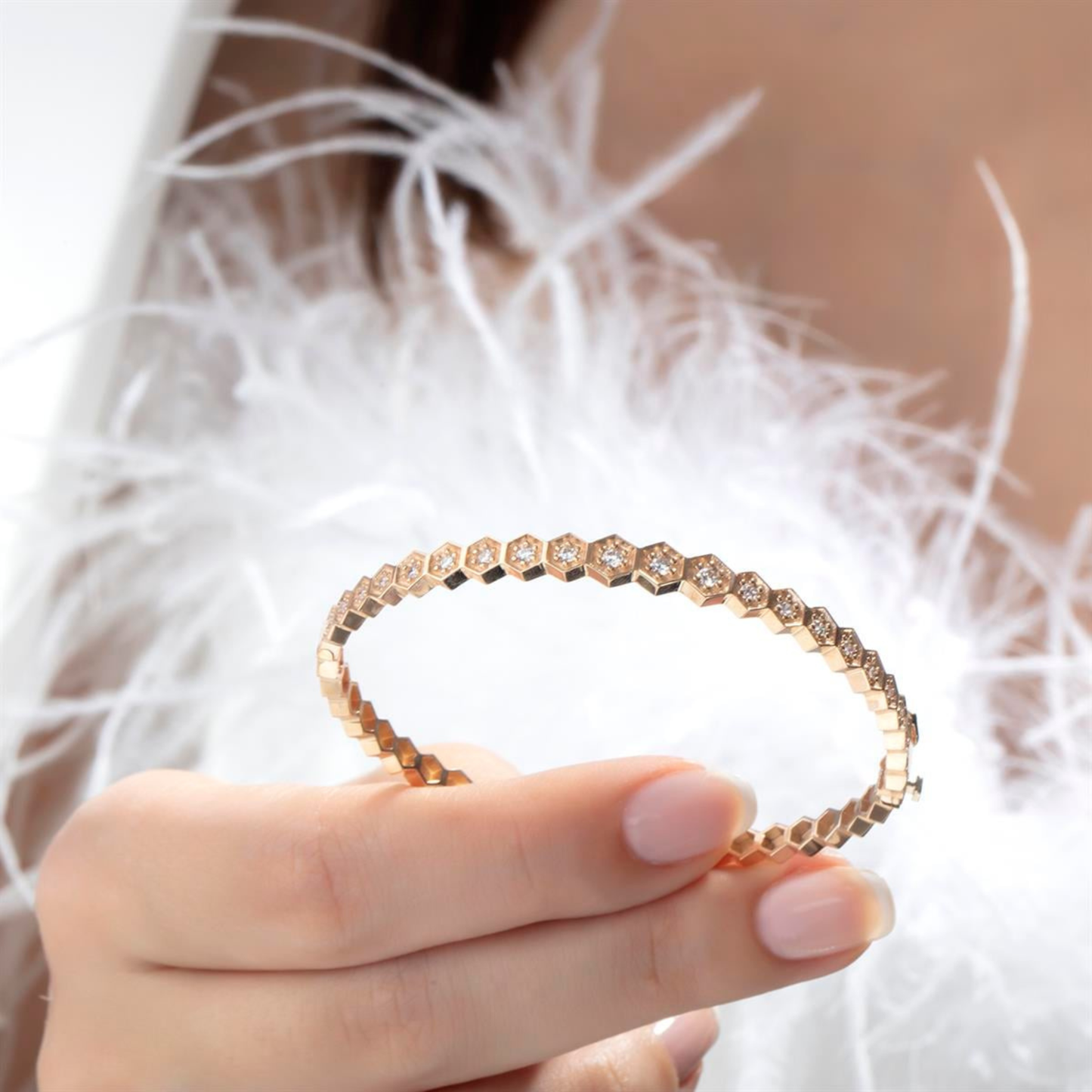 Beehive Geometric Rose Gold Bangle