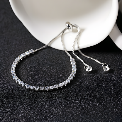 Diamond Glow Chain Bracelet