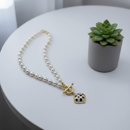 Aura Checkered Pearl Necklace