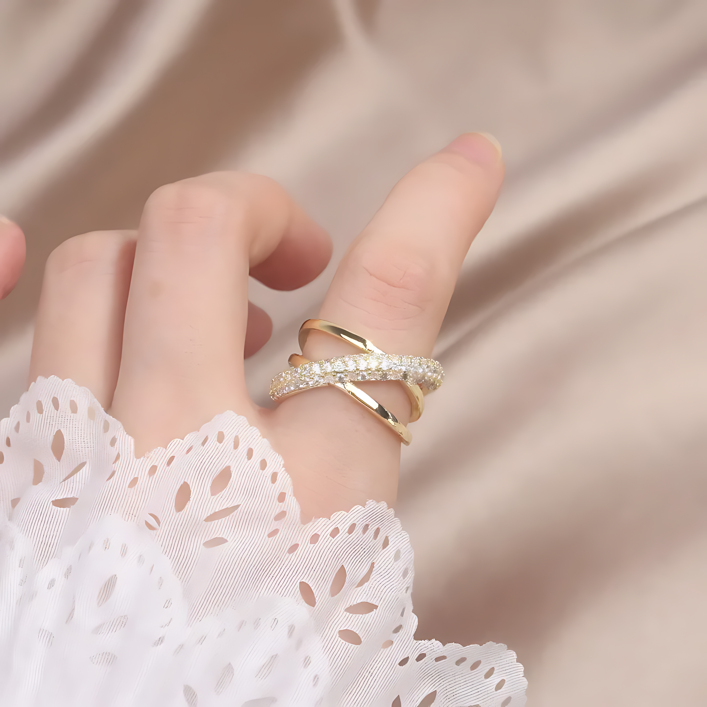 Everyday Criss-Cross Zircon Ring