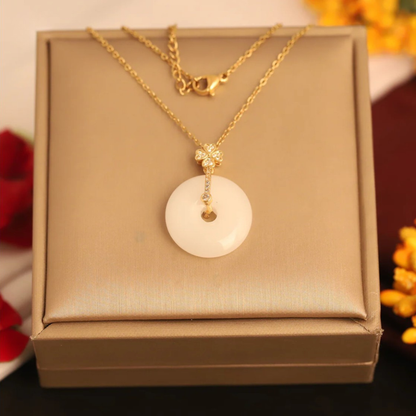 Clover Detail Jade Disc Necklace