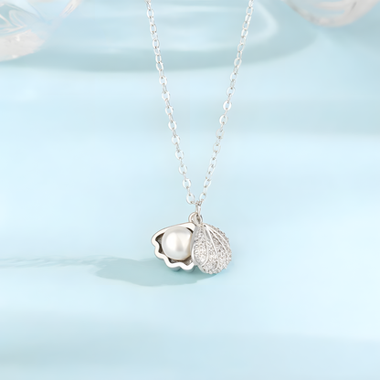 Elegant Seashell Pearl Necklace