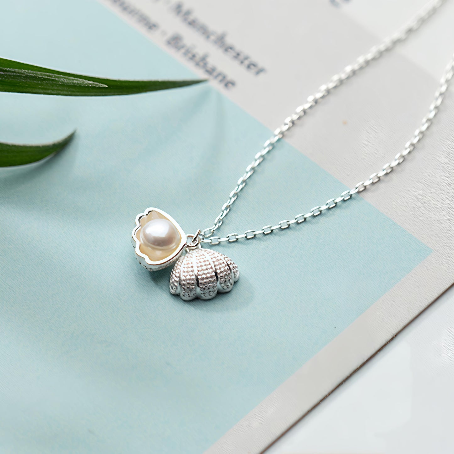 Elegant Seashell Pearl Necklace