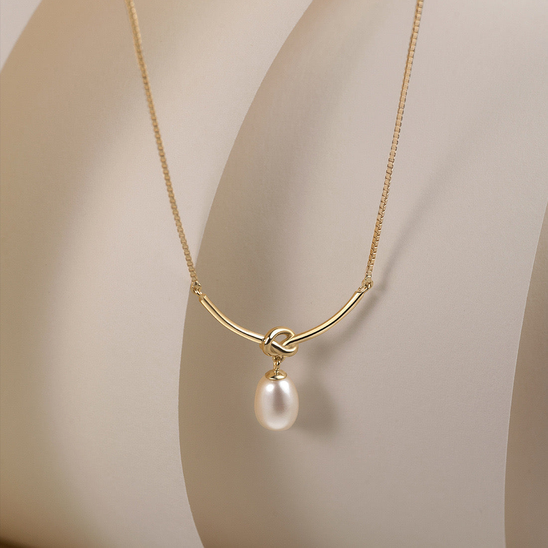 Timeless Knot & Pearl Necklace
