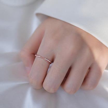 Line Cross Rose Ring