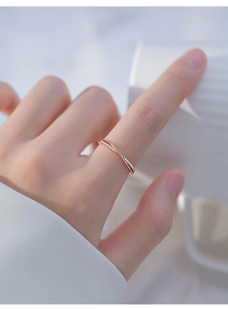 Line Cross Rose Ring