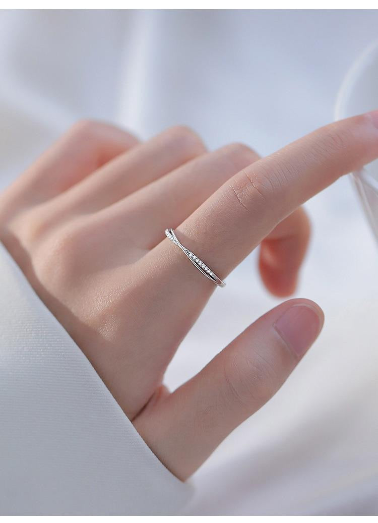 Line Cross Silver Ring
