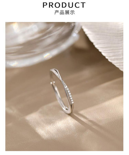 Line Cross Silver Ring