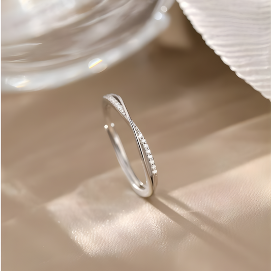 Line Cross Silver Ring