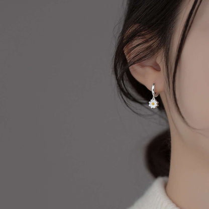 Daisy Drop Earrings