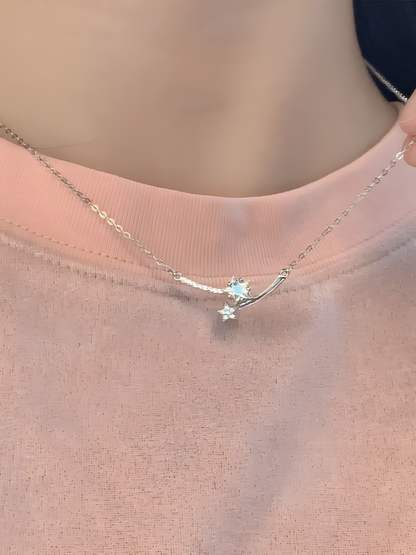 Smiling Meteor Star Necklace