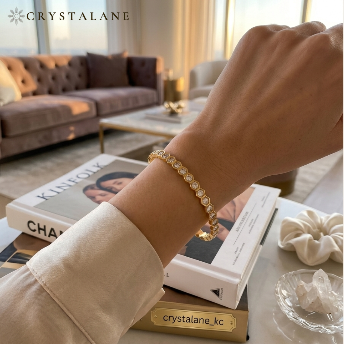 Beehive Geometric Gold Bangle