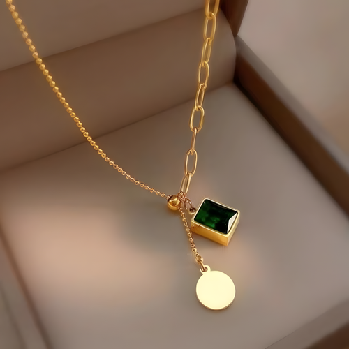 Elegant Cyber Celebrity Necklace