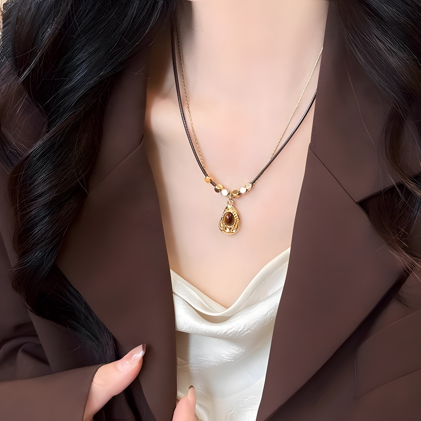 Textured Oval Pendant Layered Necklace