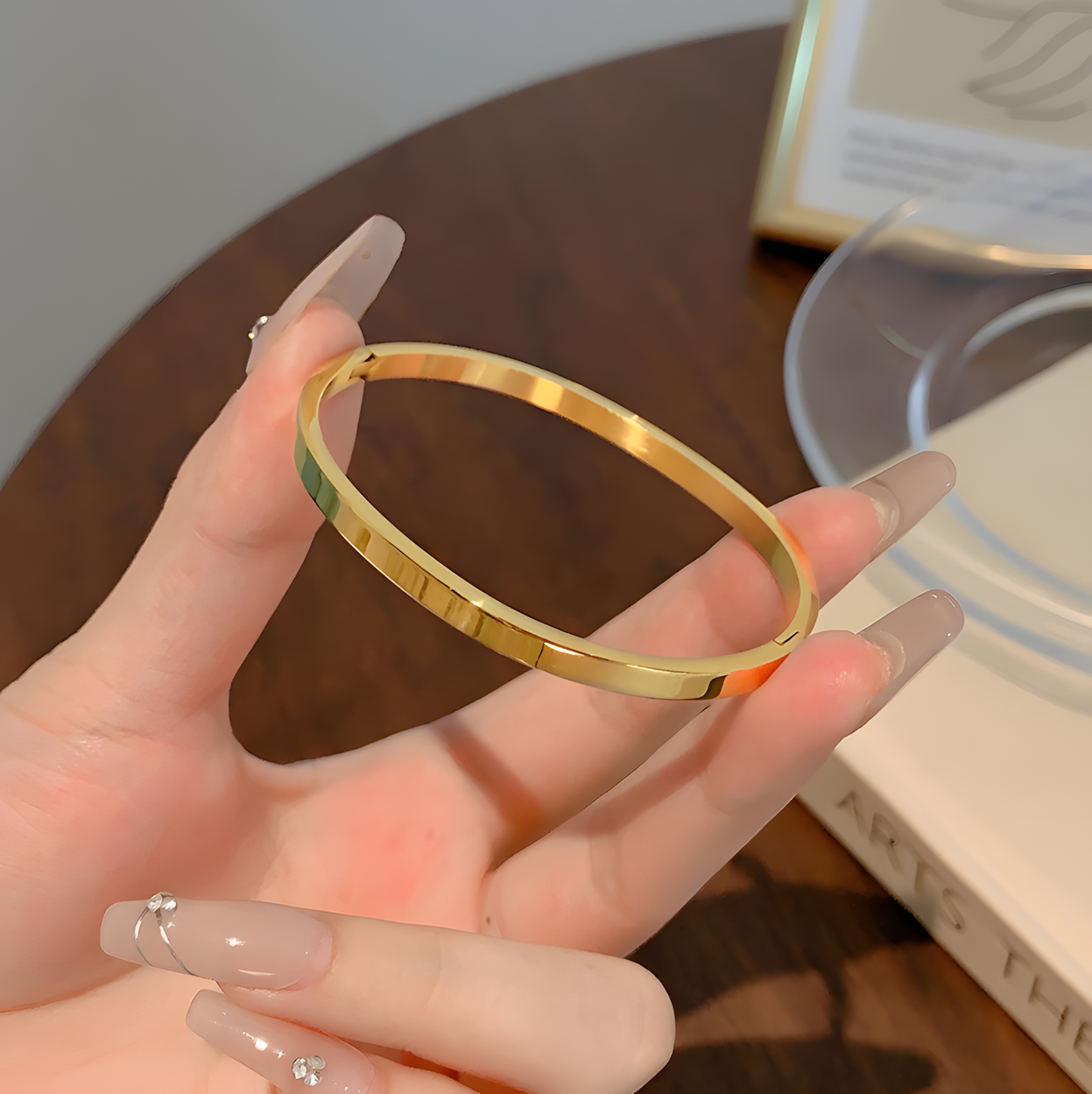 Signature Shine Gold Bangle Bracelet