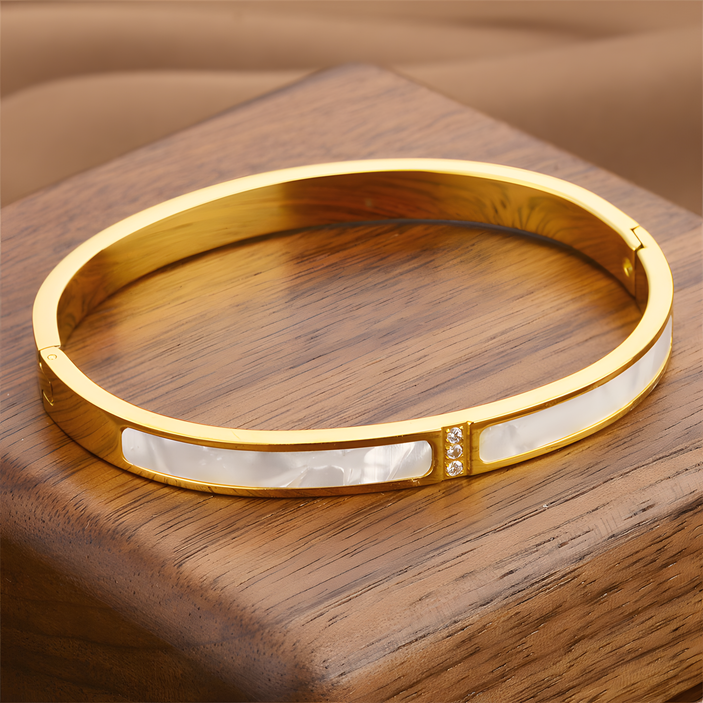 Mother of Pearl Gold Bracelet