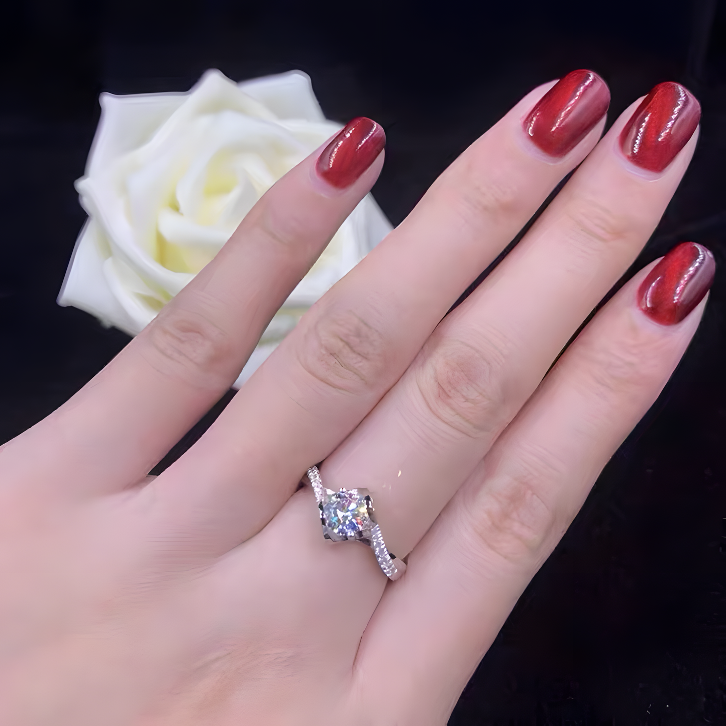 Luxe Radiance Solitaire Ring