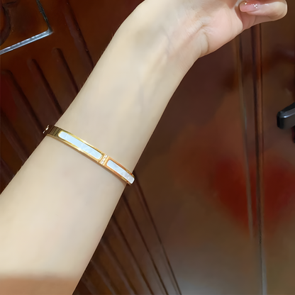 Mother of Pearl Gold Bracelet