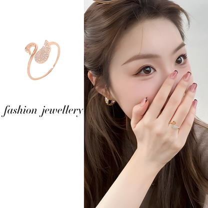 Elegant Swan Design Ring