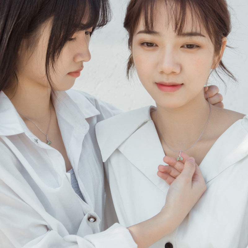 Leaf Bud Pendant Necklace